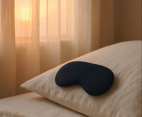 The 2026 Eye Mask Buying Guide: Blackout, Dry-Eye Care, and Long-Haul Flights